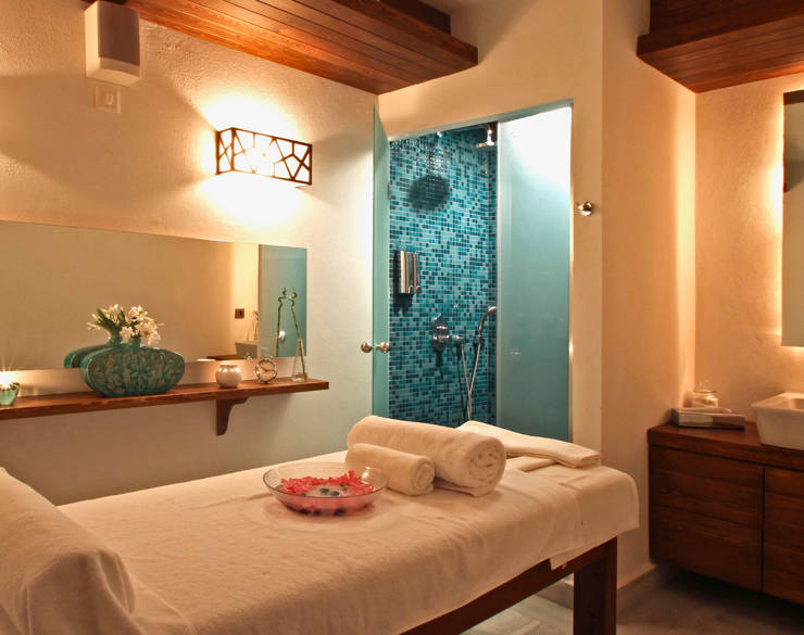 Montana Pine Spa spa room