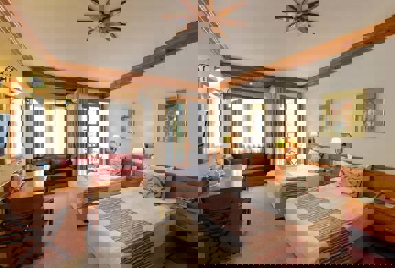 STANDARD VALLEY ROOM & SUITE